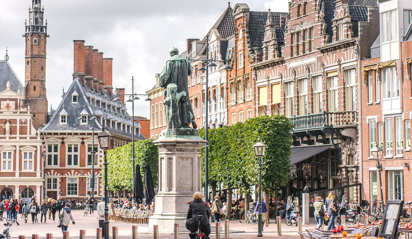 Haarlem Verkeersgids: Hoe u dit betoverende stadje gemakkelijk kunt verkennen