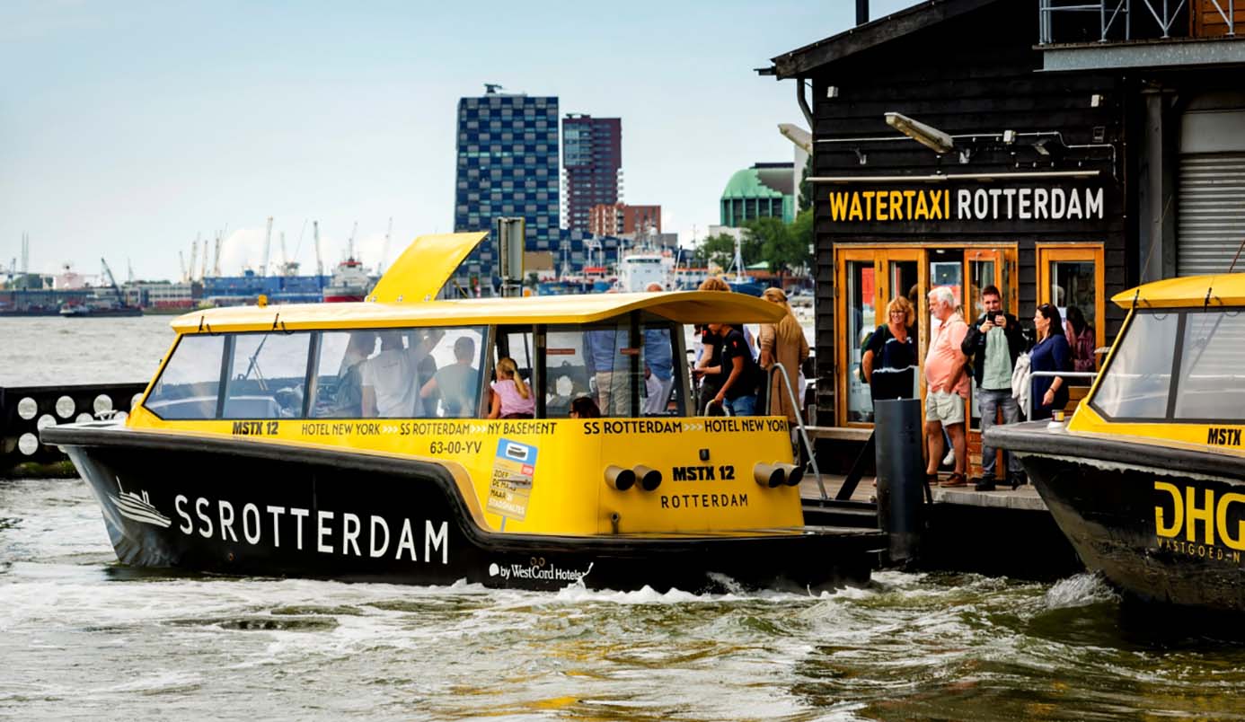 Ontdek Rotterdam met de Watertaxi: Een Unieke Reiservaring